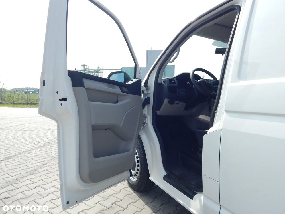 Volkswagen Transporter T-6 Long Klima - 9