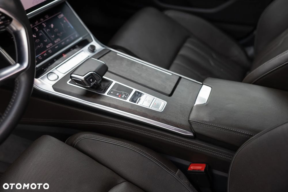 Audi A6 Avant 50 TDI mHEV Quattro Sport Tiptronic - 16