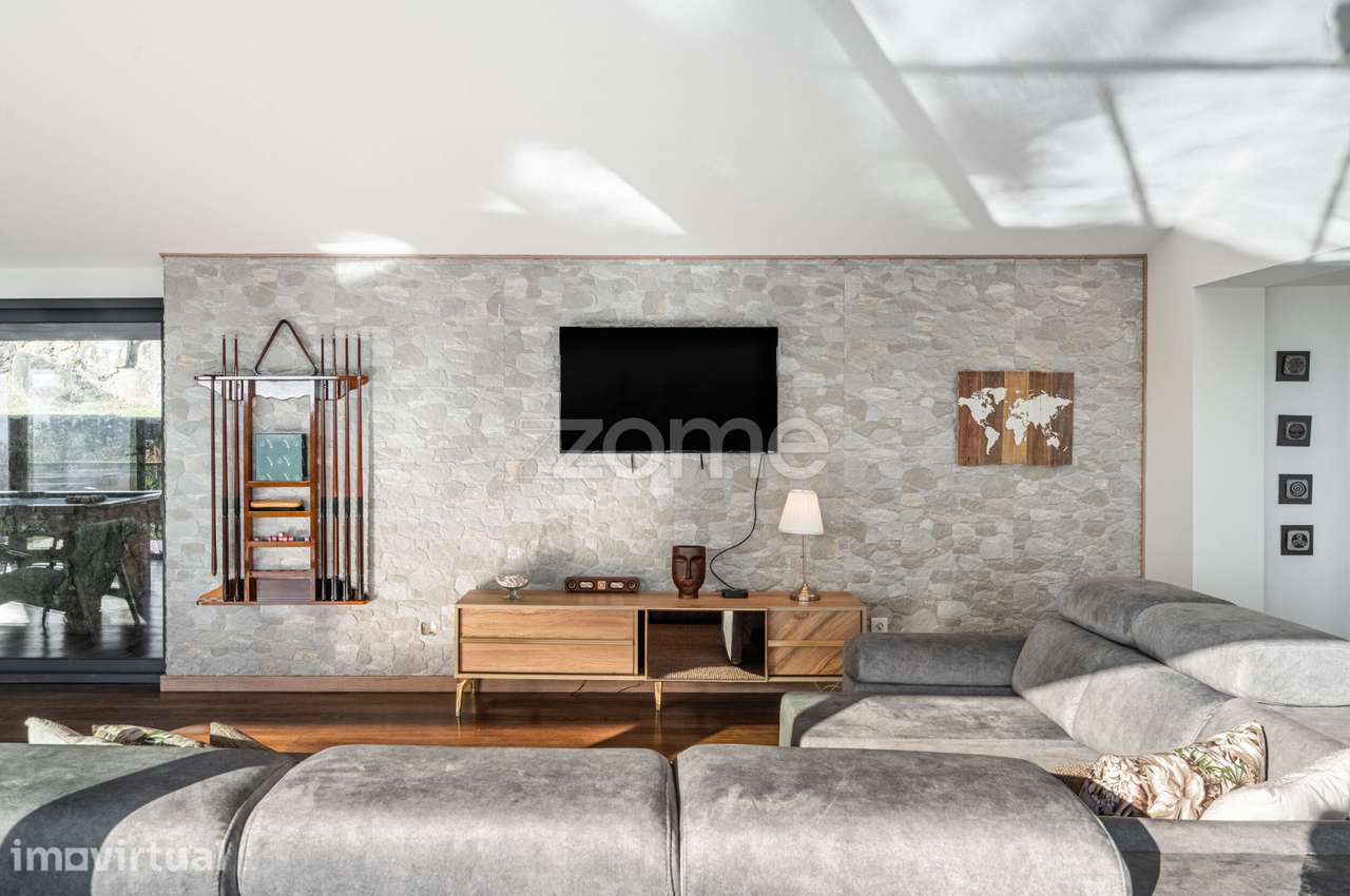 MORADIA T4 COM JARDIM E PISCINA EM VILA NOVA DE CERVEIRA - Grande imagem: 5/60