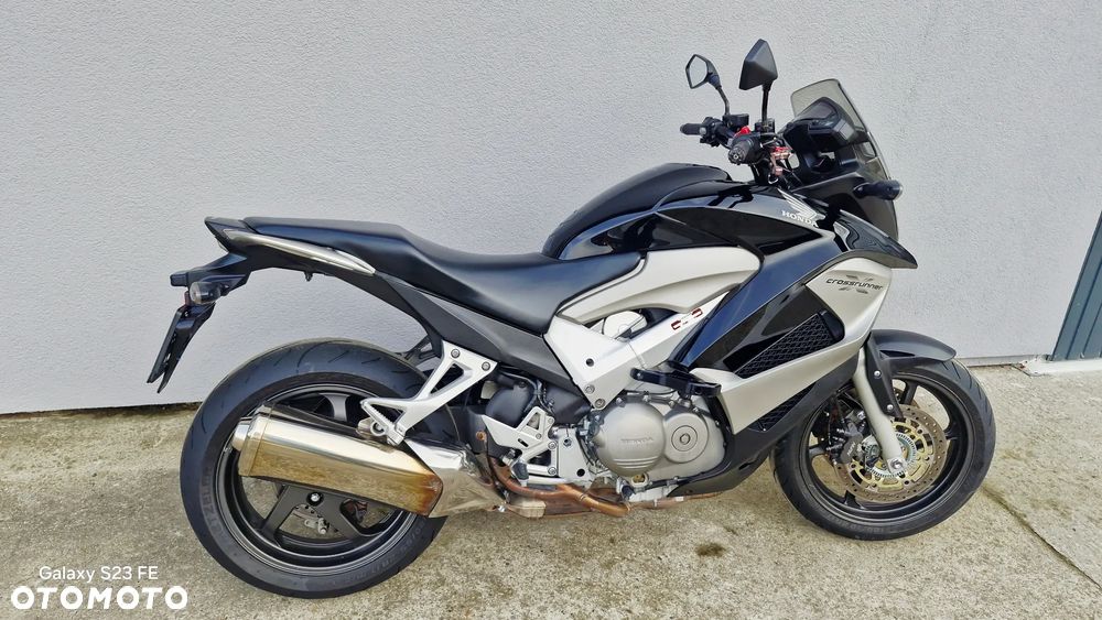 Honda VFR - 40