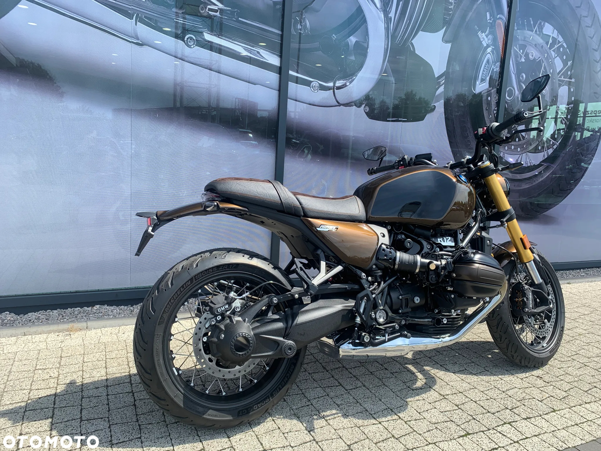 BMW R - 8