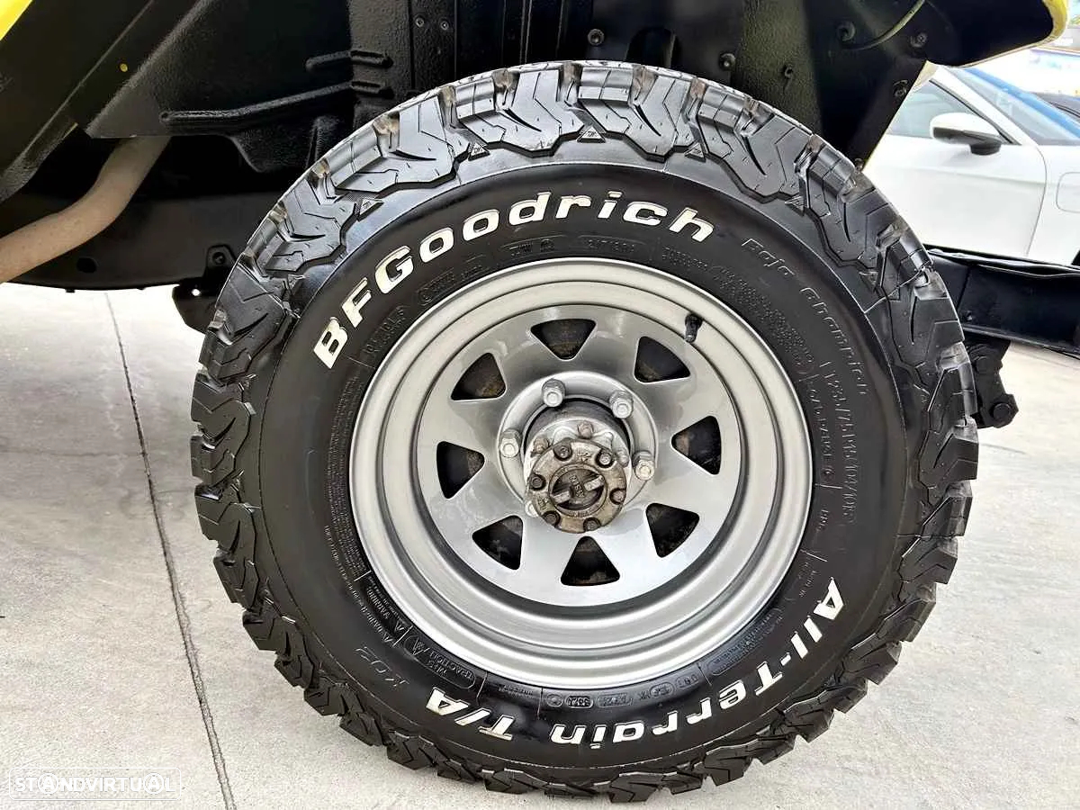 Toyota Land Cruiser - 35