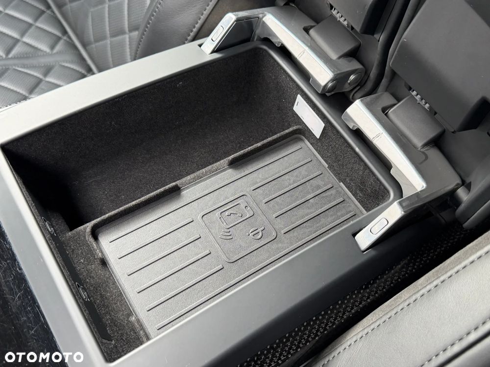 Audi S8 - 25
