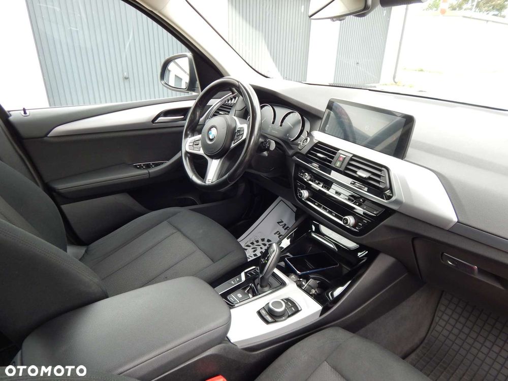 BMW X3 xDrive20i sport - 14