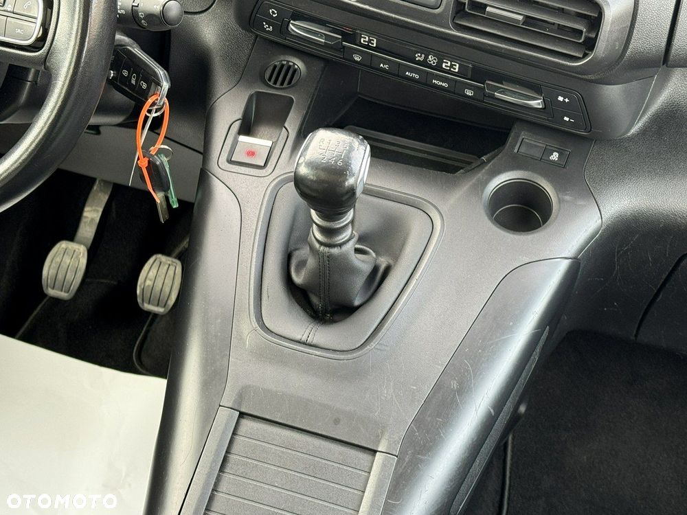 Citroën Berlingo Multispace PureTech 110 SHINE - 31