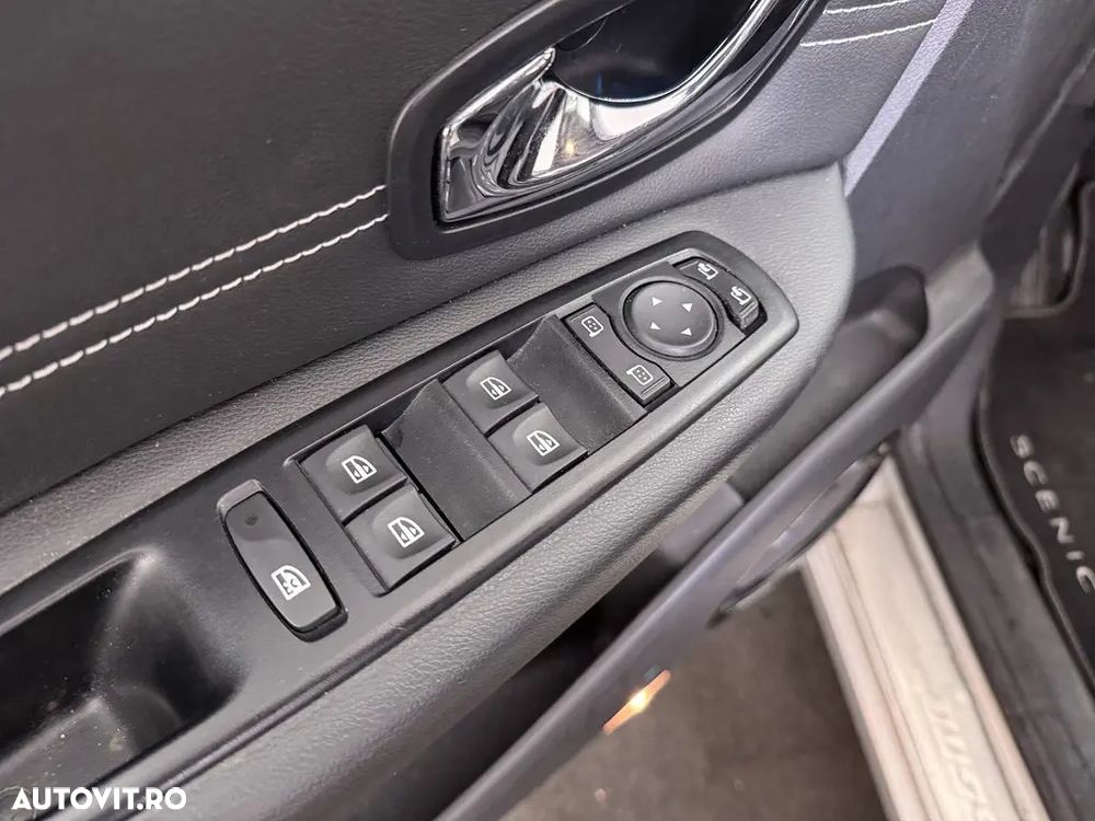 Renault Scenic - 18