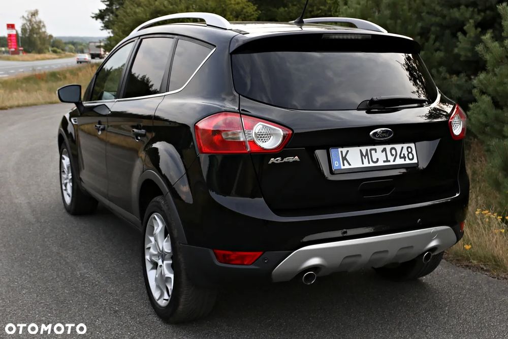 Ford Kuga 2.0 TDCi 2x4 Titanium - 24
