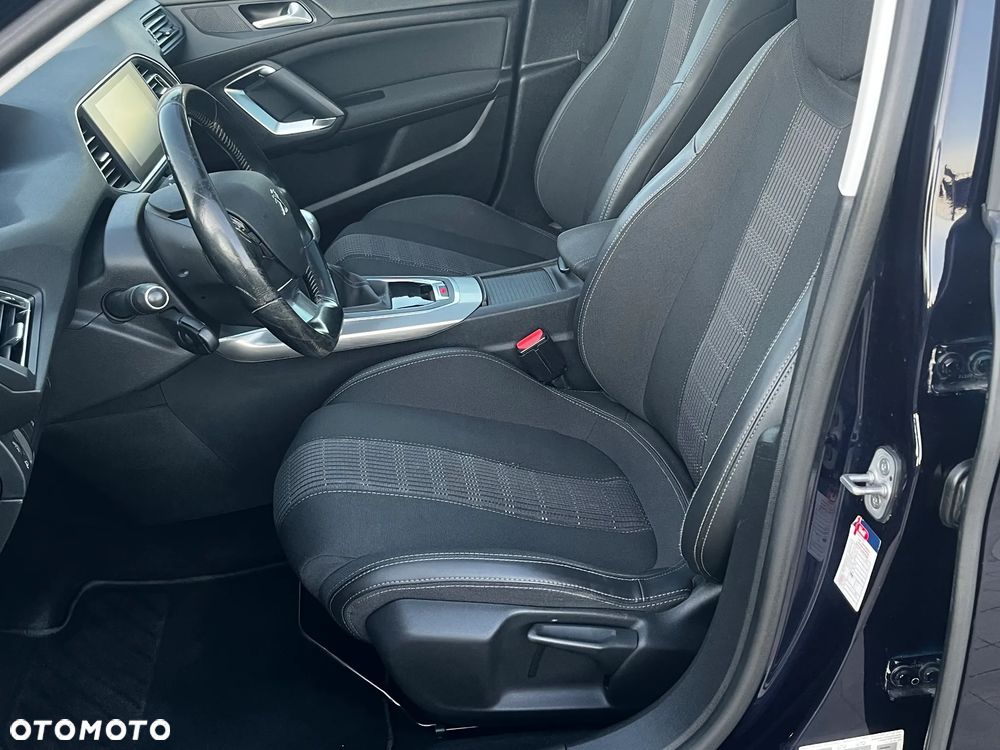 Peugeot 308 BlueHDi FAP 130 Stop & Start Allure Pack - 10