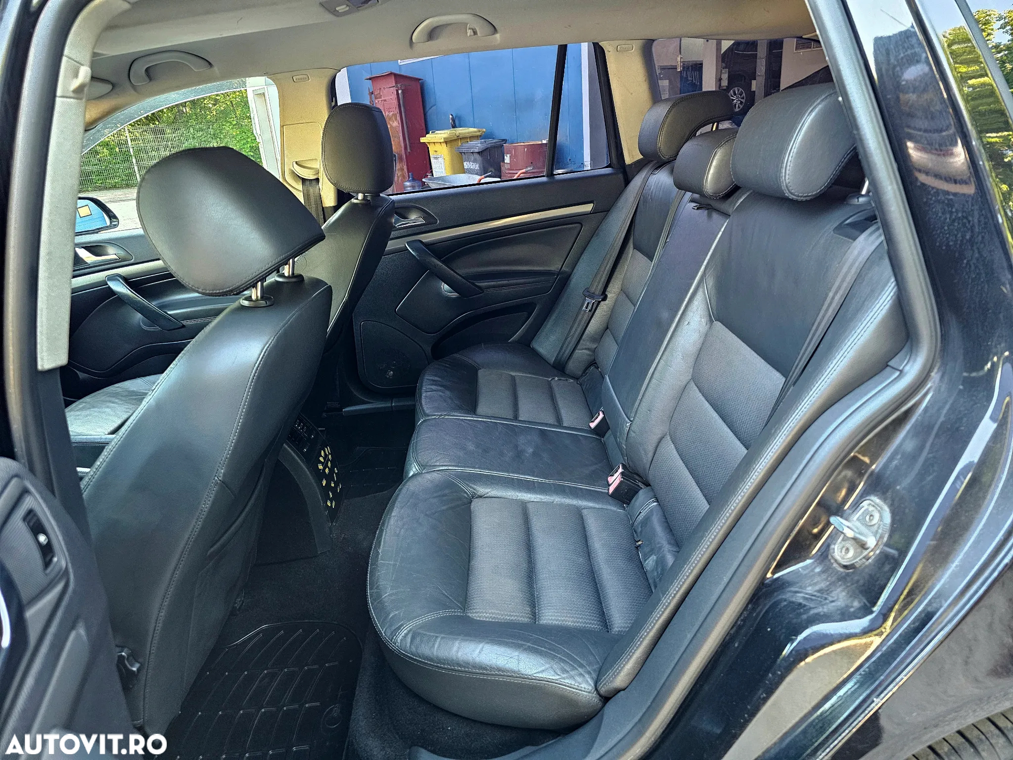 Skoda Octavia Combi 2.0 TDI Elegance Automatic - 27
