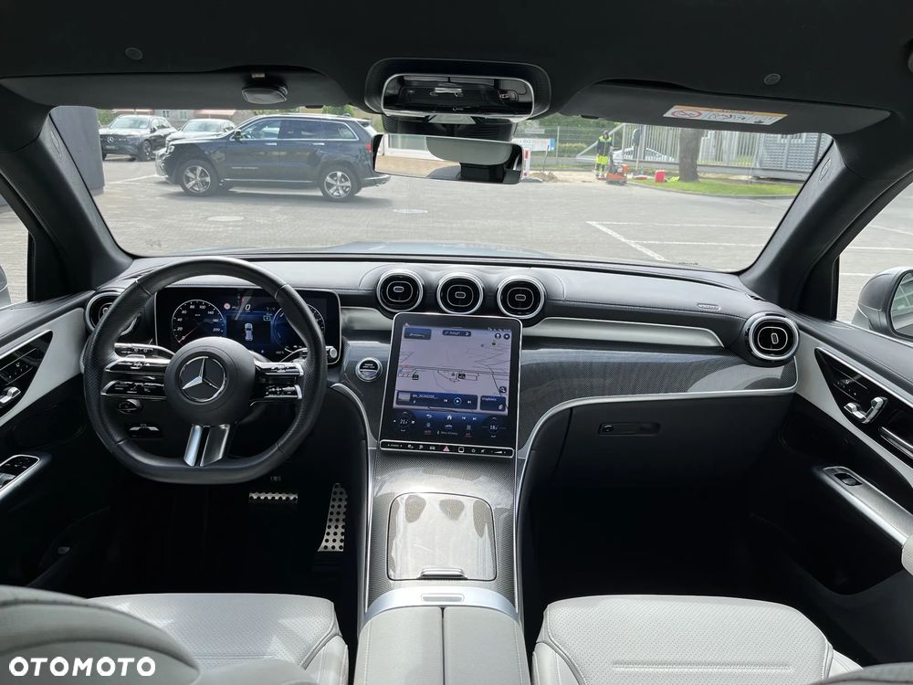 Mercedes-Benz GLC 300 de 4-Matic AMG Line - 11