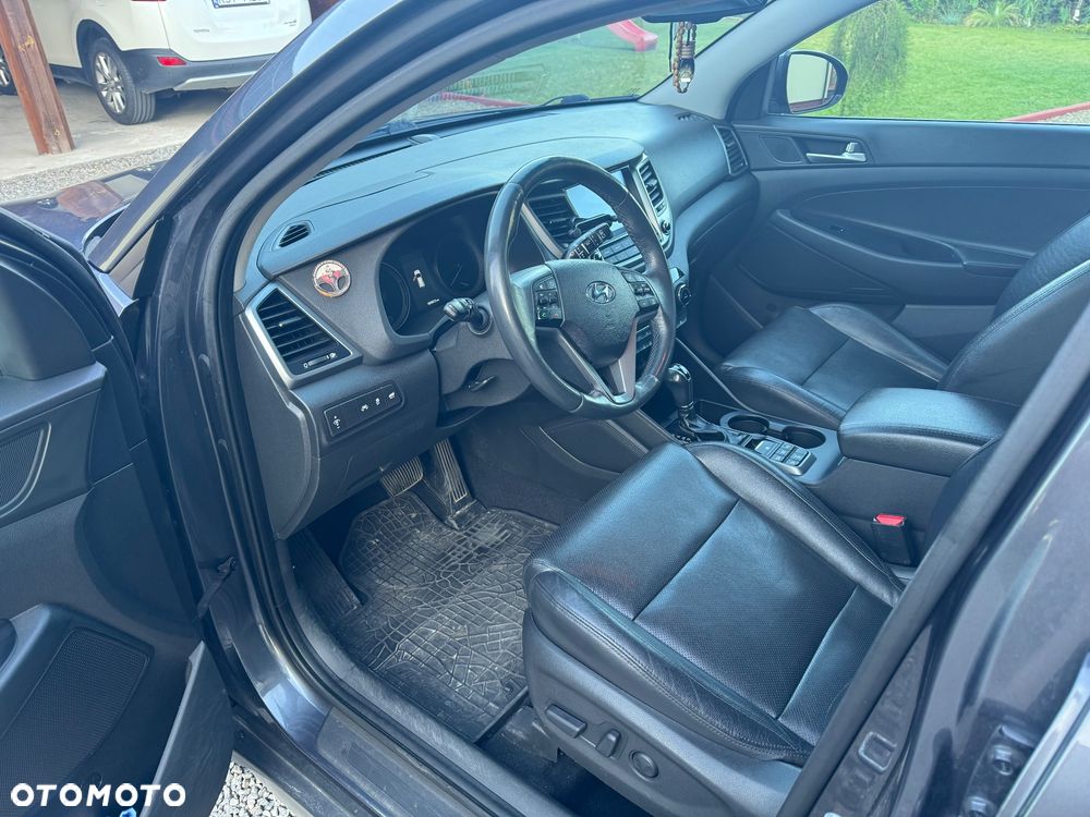 Hyundai Tucson 2.0 CRDI Style 4WD - 6