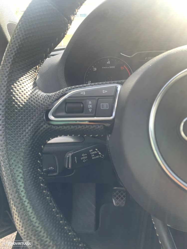 Audi A3 2.0 TDI S line Sport Pack - 19