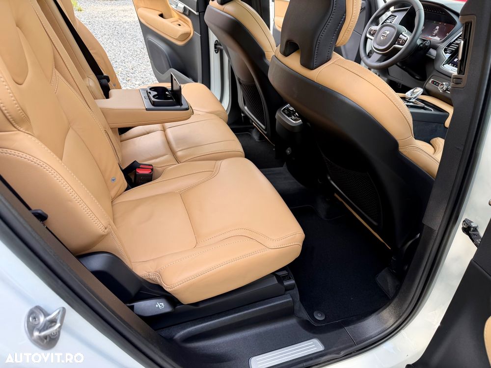 Volvo XC 90 - 21
