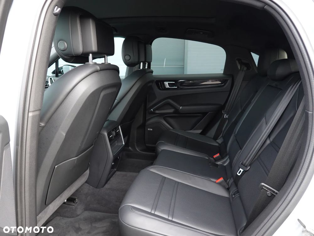 Porsche Cayenne S E-Hybrid Platinum Edition - 15