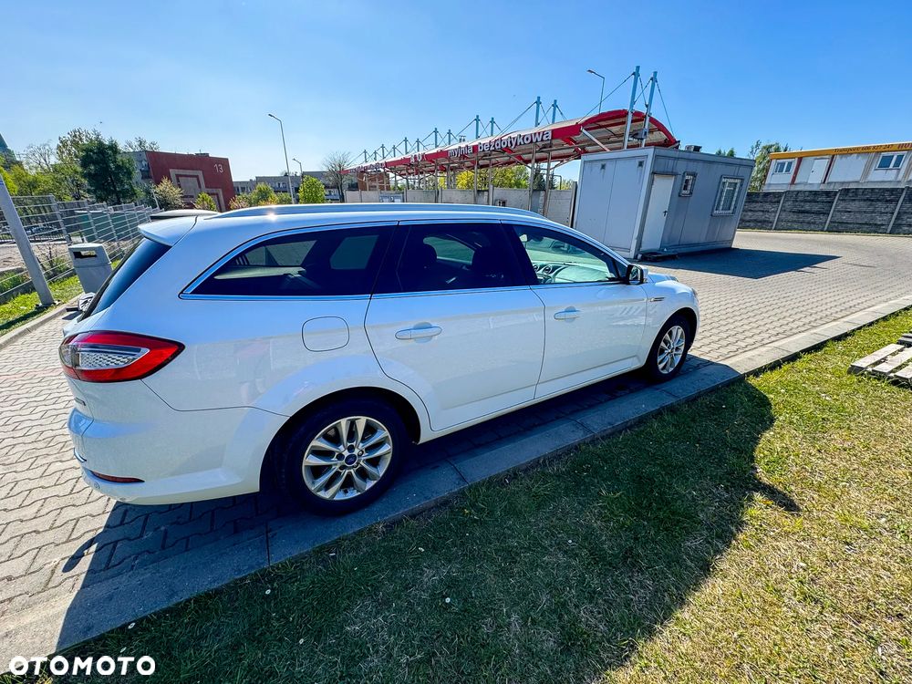 Ford Mondeo 1.6 Eco Boost Titanium - 4
