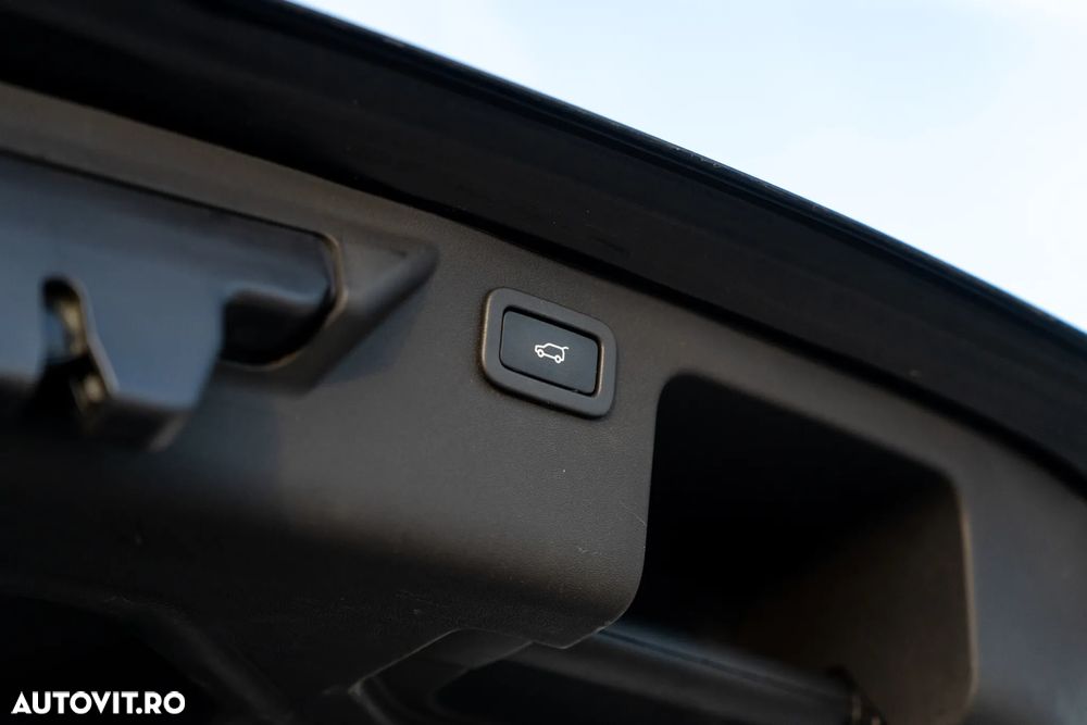 Land Rover Discovery Sport - 31