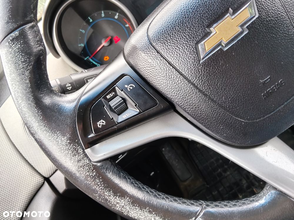 Chevrolet Cruze 1.8 LS - 22