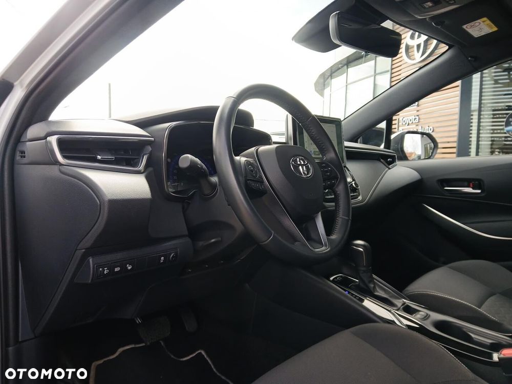 Toyota Corolla 2.0 Hybrid Comfort - 18