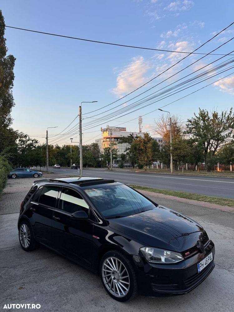 Volkswagen Golf 1.6 TDI DPF BMT Highline - 1