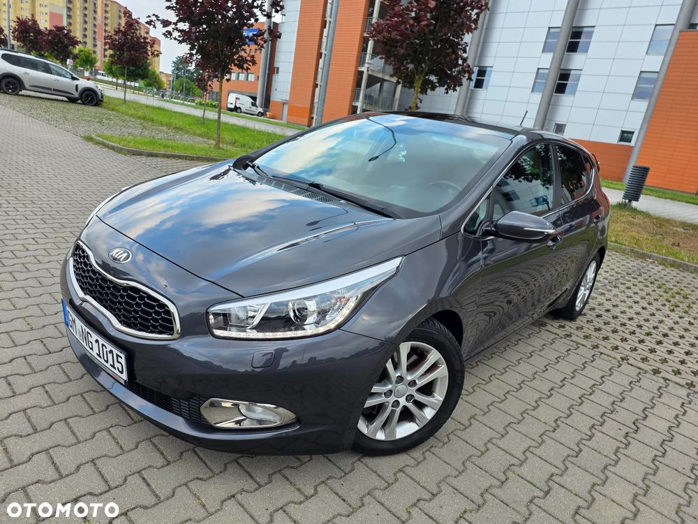 Kia Ceed - 1