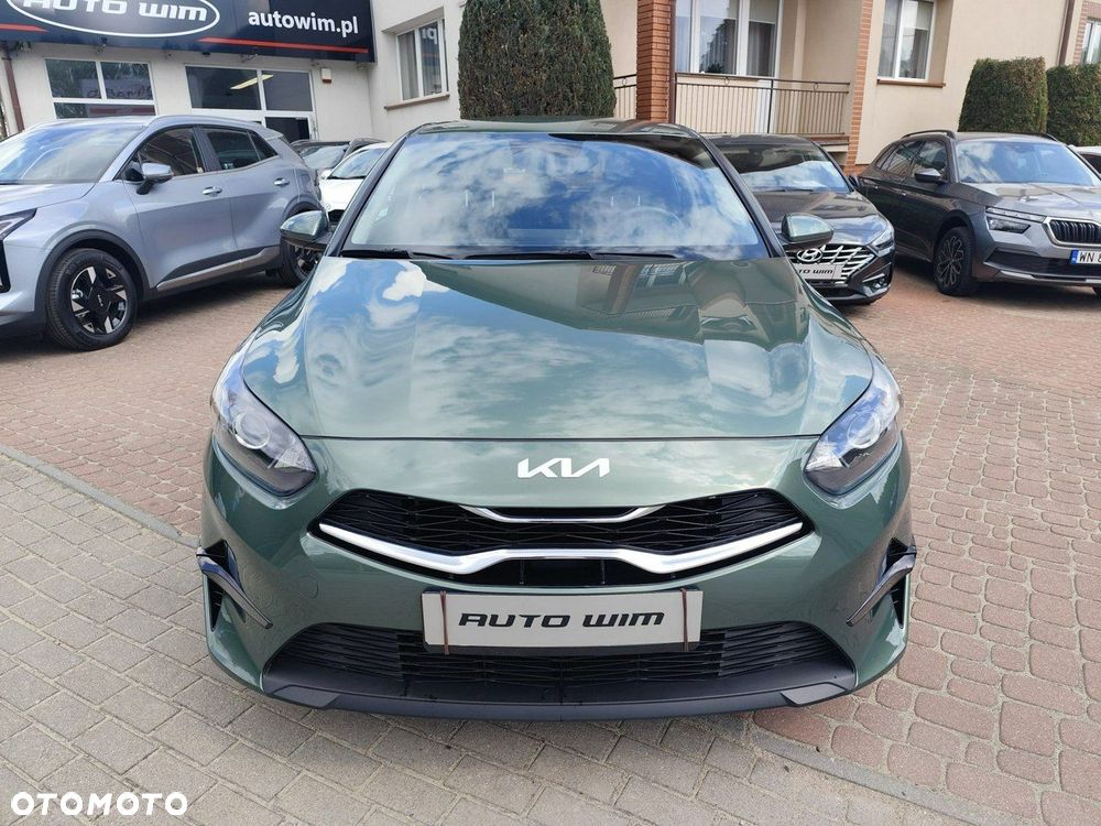 Kia Ceed - 4