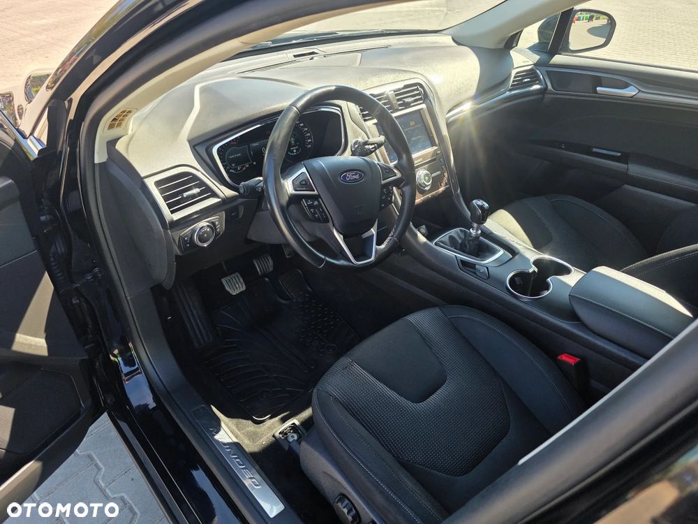 Ford Mondeo 2.0 EcoBlue Titanium - 14