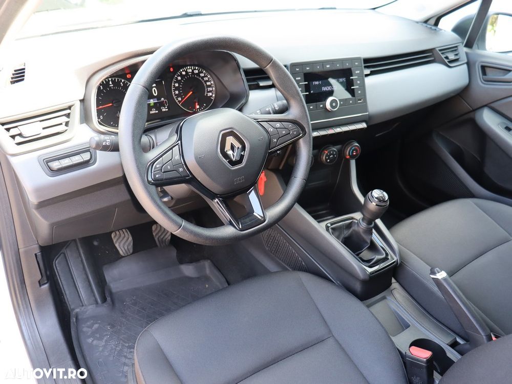 Renault Clio - 12