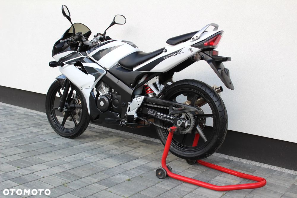 Honda CBR - 3