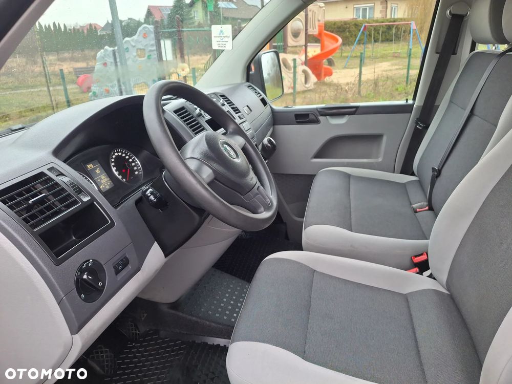 Volkswagen TRANSPORTER T5 - 6