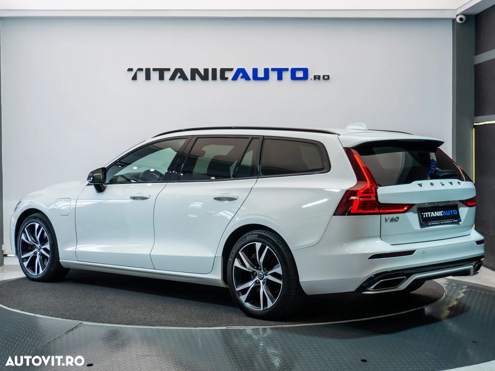 Volvo V60 T6 AWD Recharge Geartronic RDesign - 4