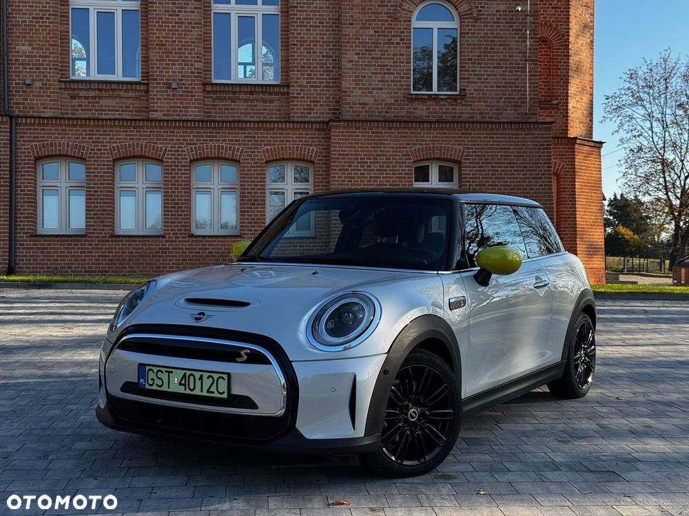 MINI Cooper SE Yours Trim - 1