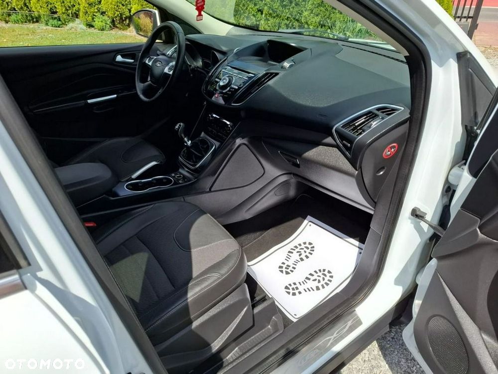 Ford Kuga 2.0 TDCi 4WD Titanium - 28