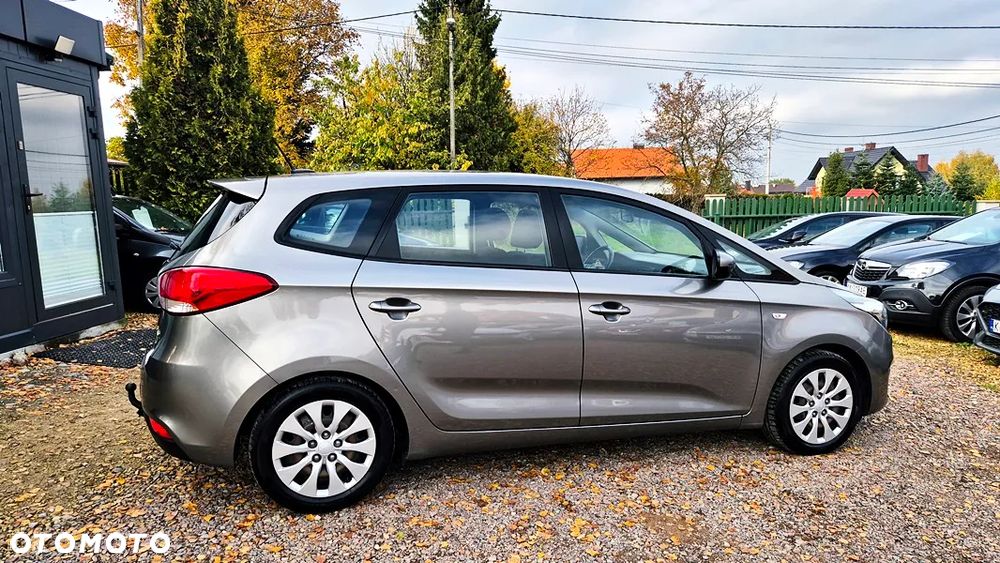 Kia Carens 2.0 GDI XL 7os - 12
