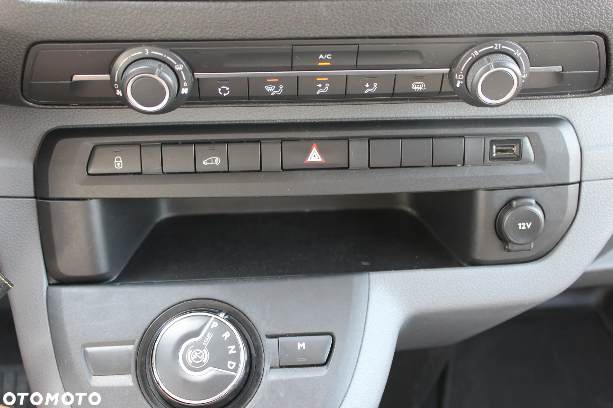 Opel Vivaro - 22