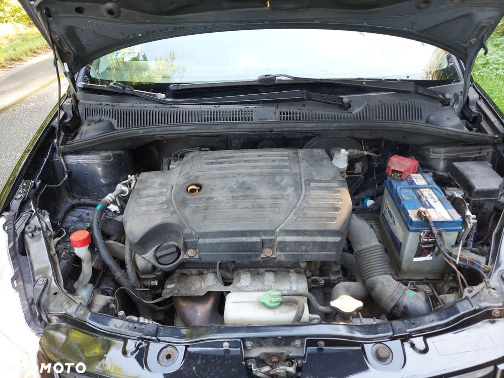 Suzuki SX4 1.5 Comfort - 8