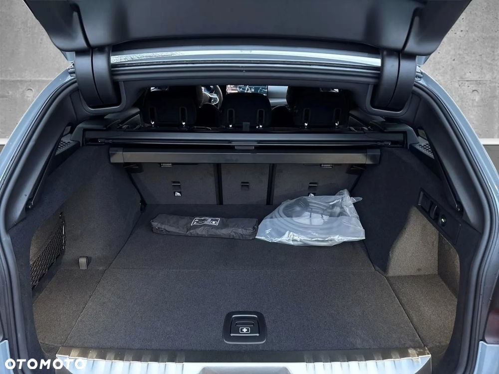 BMW Seria 3 320d xDrive mHEV M Sport - 30