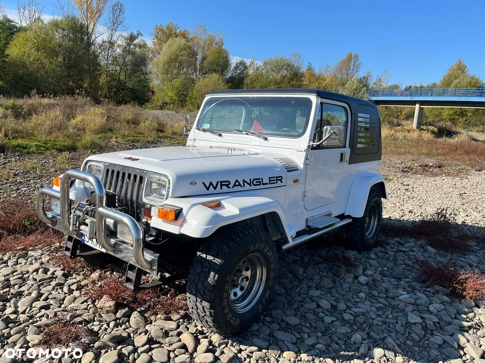 Jeep Wrangler 2.5L - 8