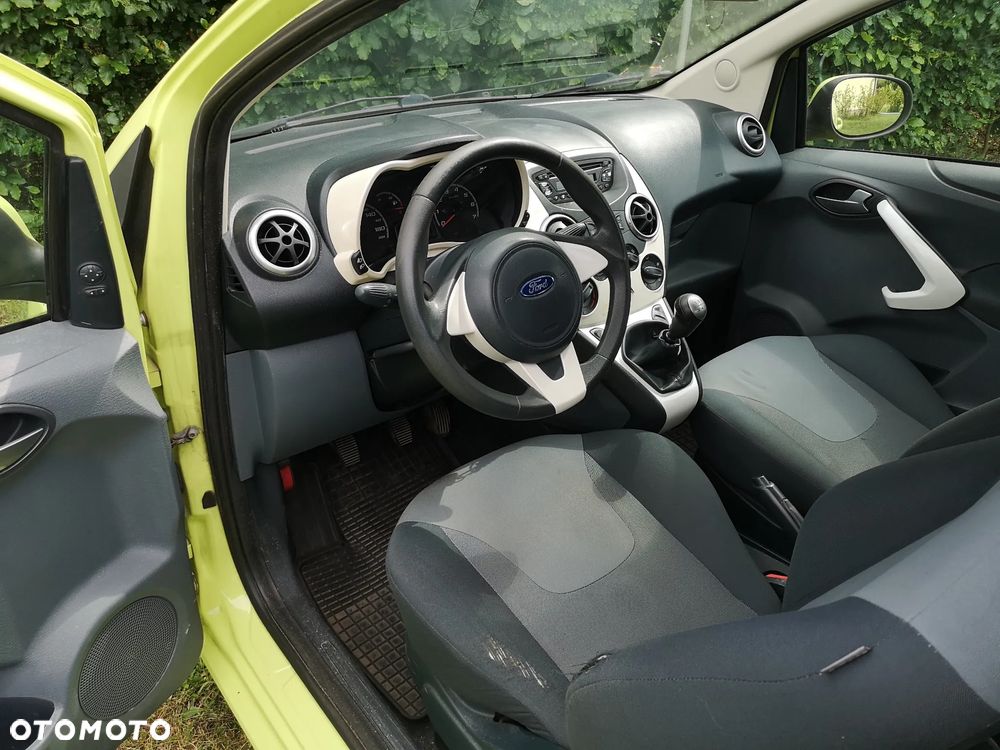 Ford KA 1.2 Titanium (air2) - 11
