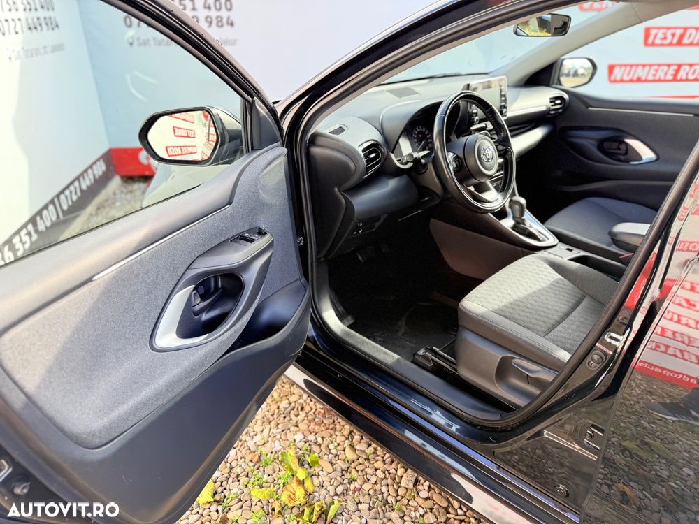 Toyota Yaris 1.5 VVT-i HSD Exclusive Style - 9