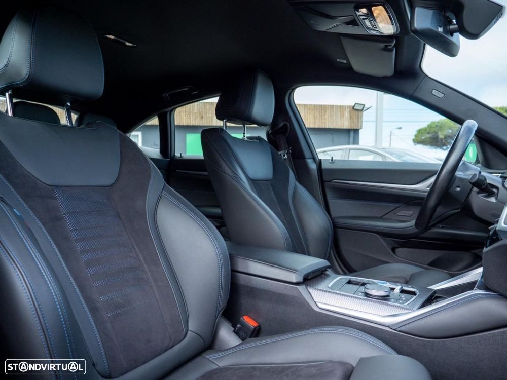 BMW i4 eDrive35 Desportiva M - 21