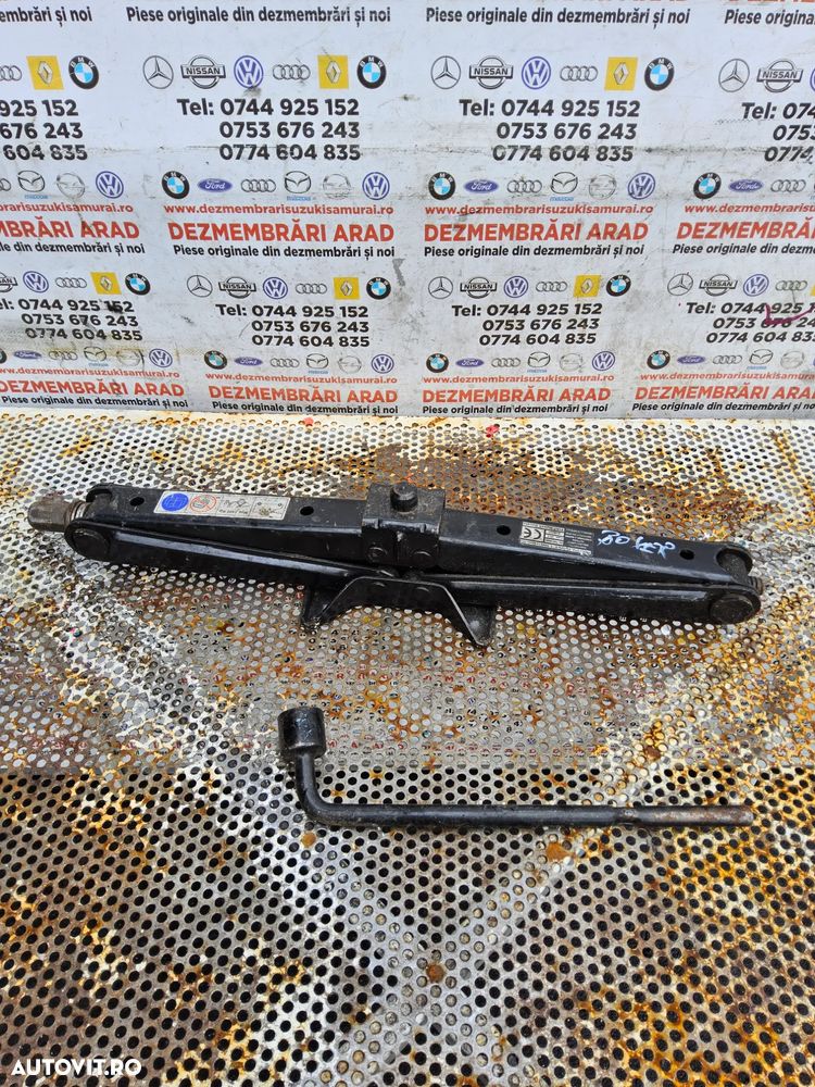 Cric cu cheie Fiat Ducato Peugeot Boxer Citroen Jumper - 1