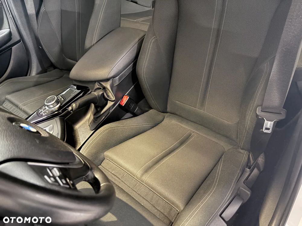 BMW Seria 1 120i GPF Sport Line - 11
