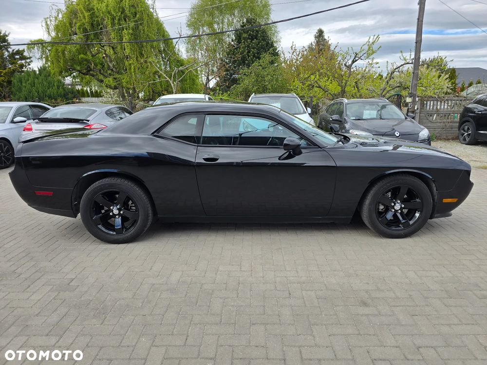 Dodge Challenger - 3