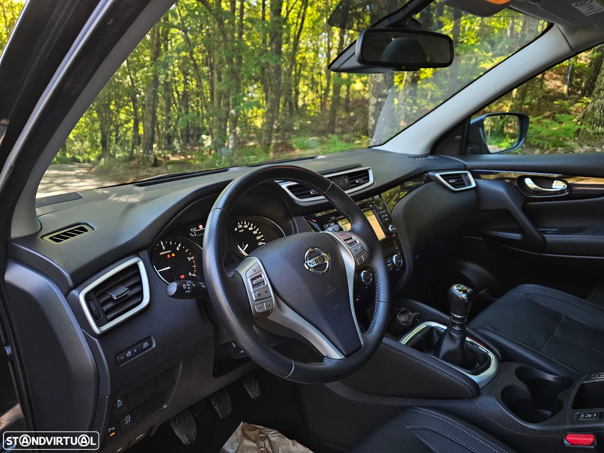 Nissan Qashqai 1.5 dCi TEKNA - 11