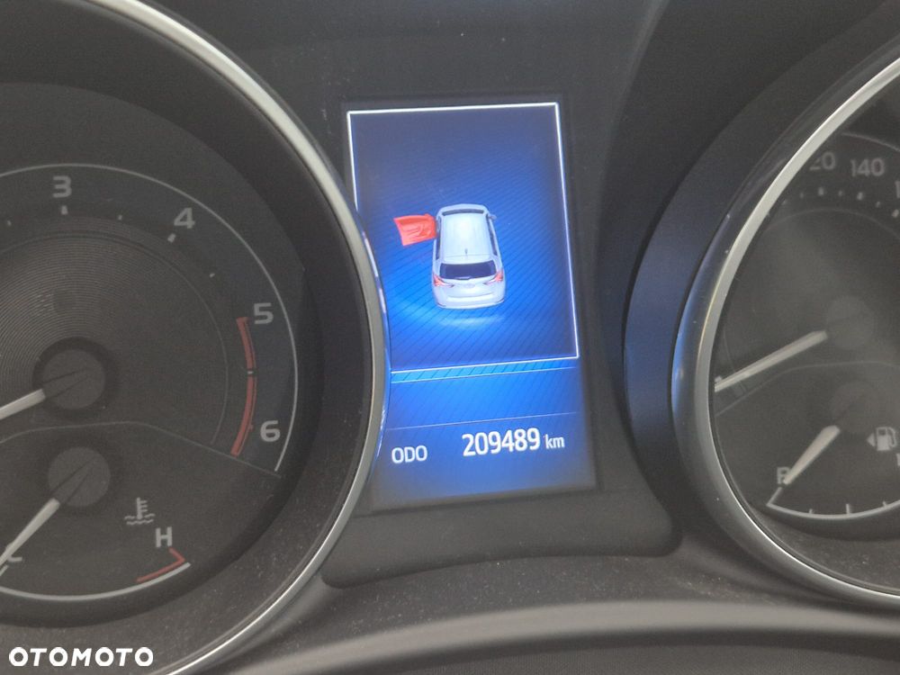 Toyota Auris 1.6 D-4D Dynamic - 34