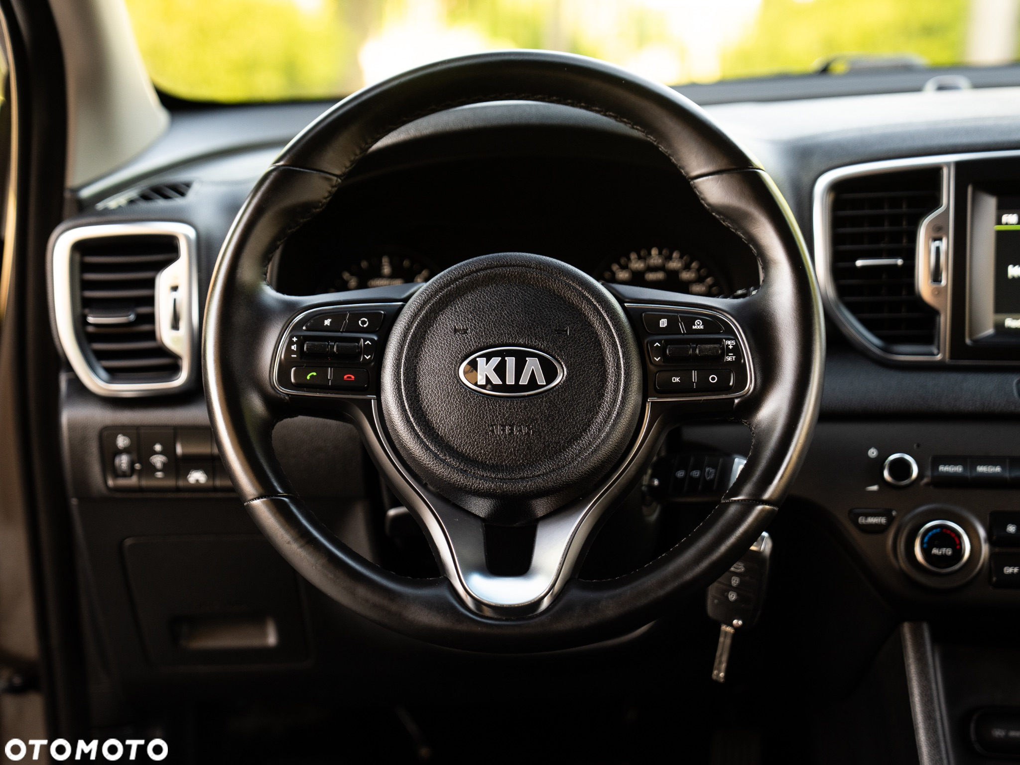 Kia Sportage 1.7 CRDI Business Line L 2WD - 31