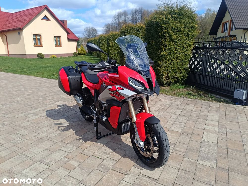 BMW XR - 13