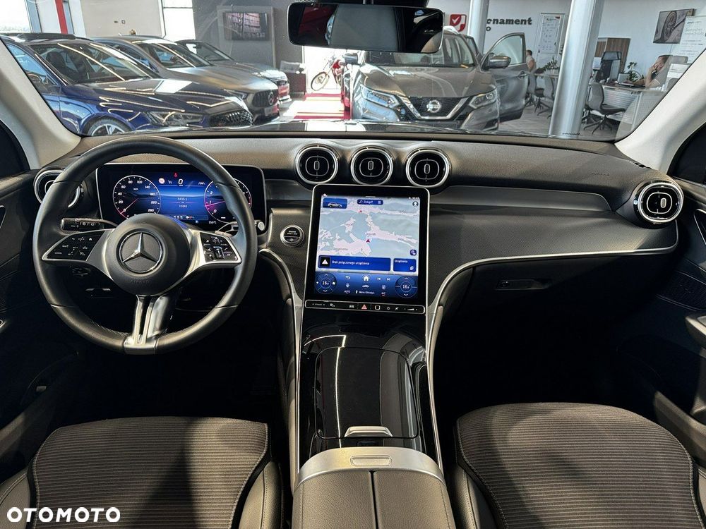 Mercedes-Benz GLC - 21