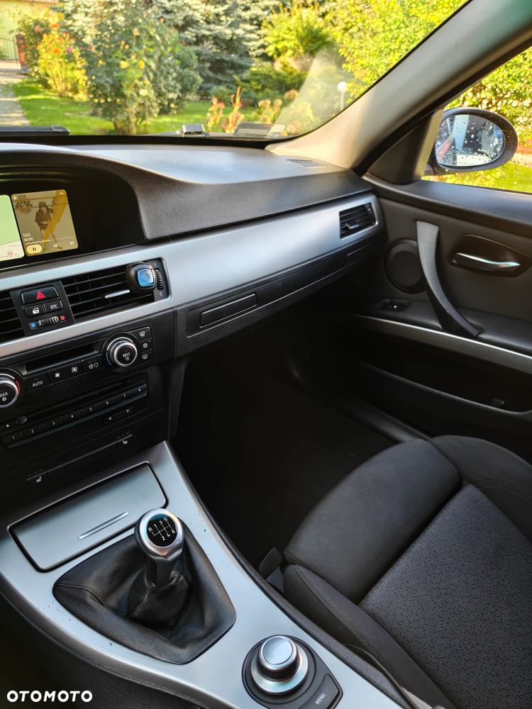BMW Seria 3 - 12