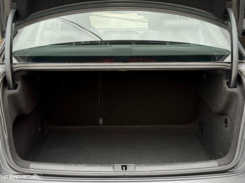 Audi A3 Limousine 1.6 TDI Sport S tronic - 21